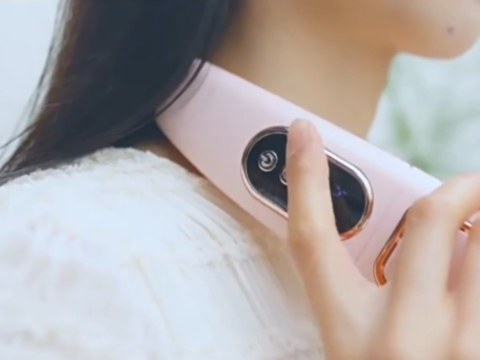 BreezeLoop Wearable Neck Fan - Pink & Gold